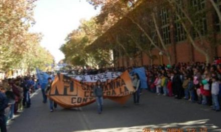 Desfilaron organizaciones y vecinos opuestos a la megaminaría en San Juan
