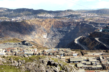 Perú: Terrorismo en Cerro de Pasco