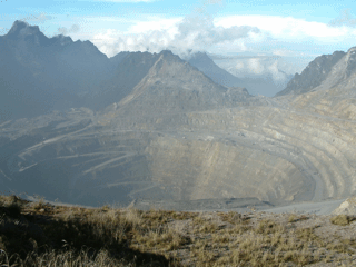 Mina de cobre Grasberg de Rio Tinto en Indonesia