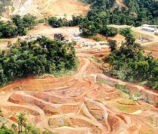 Ordenan suspender proyecto minero Petaquilla
