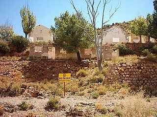 Instalaciones abandonadas de mina de uranio Huemul en Mendoza