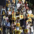 Miles de japoneses se manifiestan contra energía nuclear