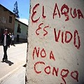 El derecho al agua en comunidades afectadas por actividades mineras en Perú