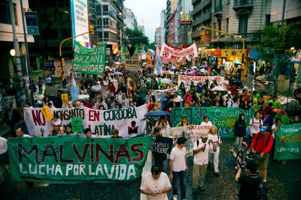 Cba Monsanto marcha 03dic12 2