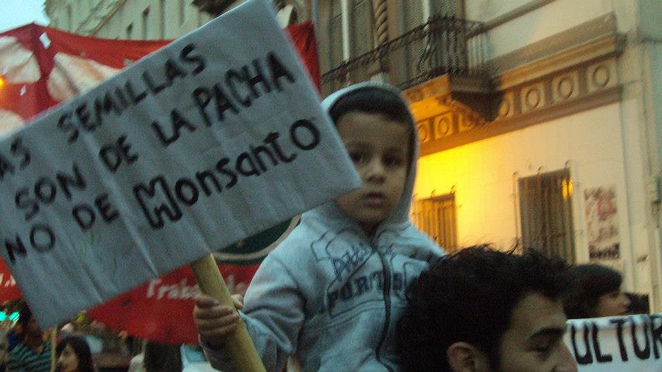 Cba Monsanto marcha 03dic12 2