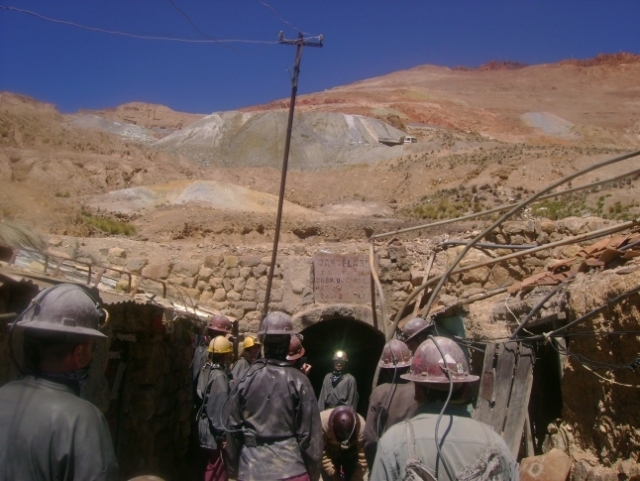 Preocupa en Bolivia panorama adverso de la minería