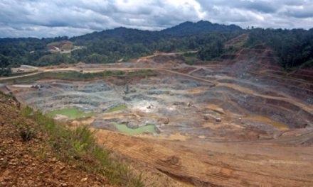 Minera Panamá agudiza contradicciones con Petaquilla Gold