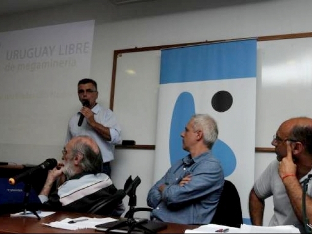 Central obrera uruguaya fue blanco de críticas en un foro sobre la minería