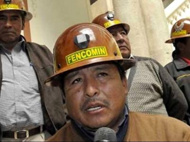 Cooperativas mineras favorecen a transnacionales burlando al Estado boliviano