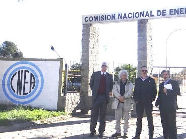Senadores paraguayos junto con experto constataron riesgos de traslado de planta de uranio a Formosa