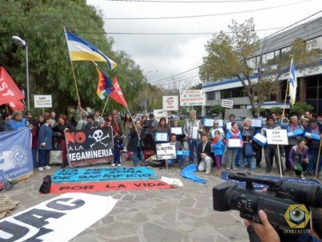 “22 de Julio en Chubut: “Minería y corrupción”