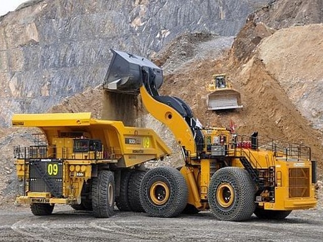 Mineras se oponen a pagar aporte por fiscalización en Perú