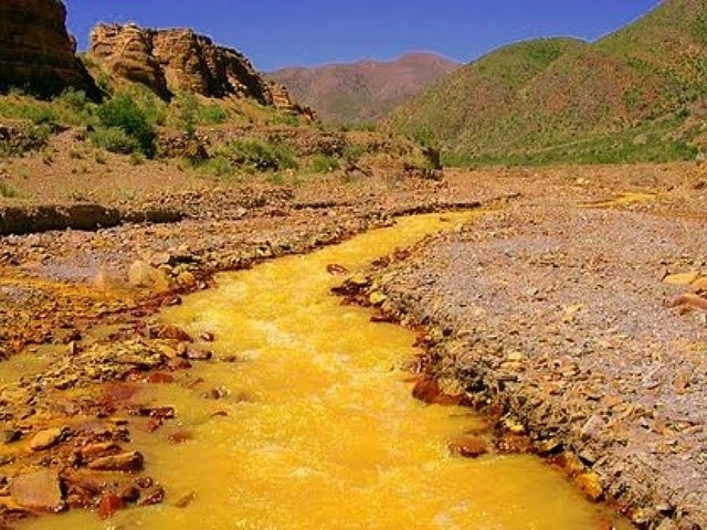 En Chihuahua, mina Dia Bras vertió tóxicos al río Seco