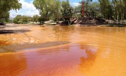 Secretaría de Salud sigue vigilando a población tras derrame minero en Sonora