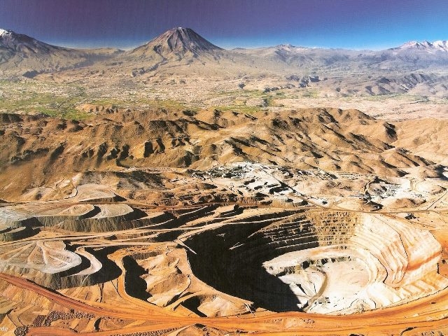 Ministerio peruano de Energía y Minas prepara nuevo “paquetazo minero”