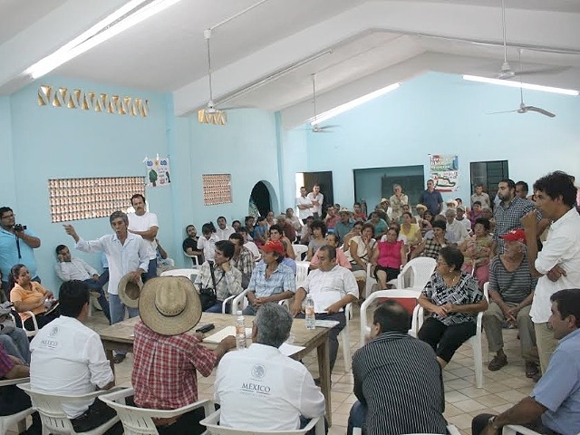 Tras discusión con habitantes, Semarnat analizará revocar permiso de mina en Canoas