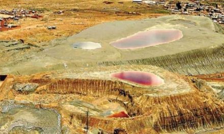 Derrame de relave minero afecta cultivos y río en Orcopampa