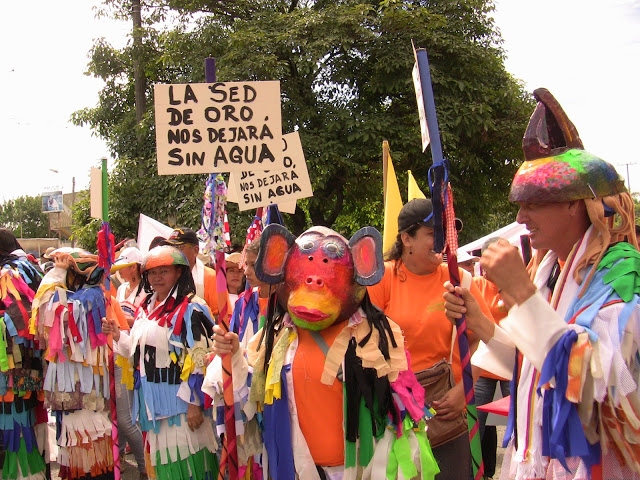 Advierten riesgos de legalizar explotación minera en el Amazonas