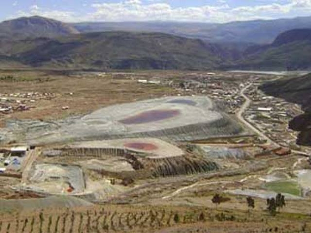 Gobernación responsabiliza a Comibol por vertido tóxico minero