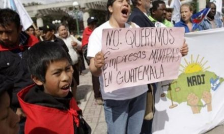 Centenares de campesinos protestan en Guatemala contra la minería