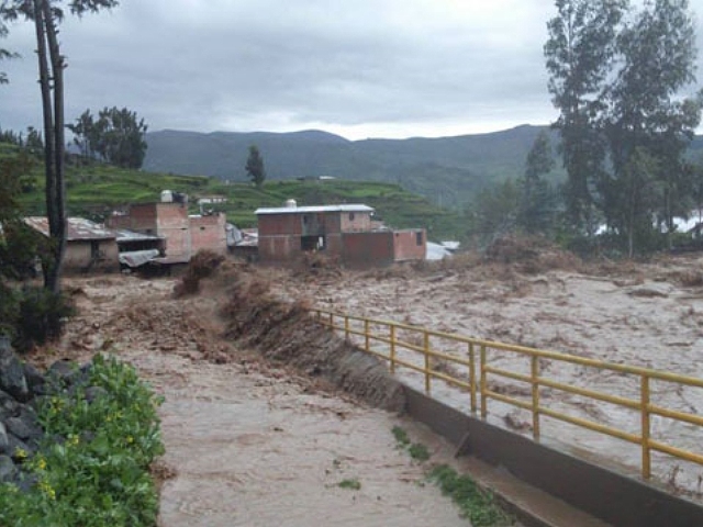 Minera provocó aluviones en Lucanas tras torrencial lluvia