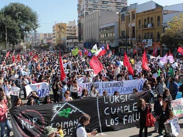 Multitudinaria y exitosa 3ra Marcha Nacinal por la Recuperacion del Agua y la Vida en Chile