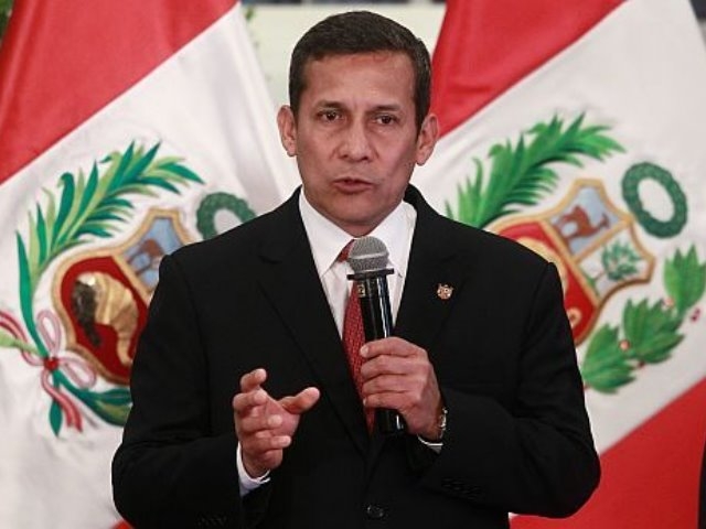 El presidente peruano pidió una oportunidad para proyecto minero que la población rechaza