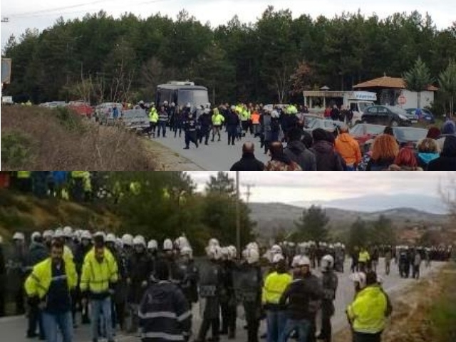 Policía, mineros y bravucones de empresa minera atacan a manifestantes anti-mineros en Calcídica