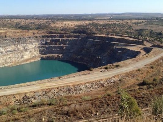 La Junta de Andalucía inicia la suspensión de la concesión de la mina de Aznalcóllar