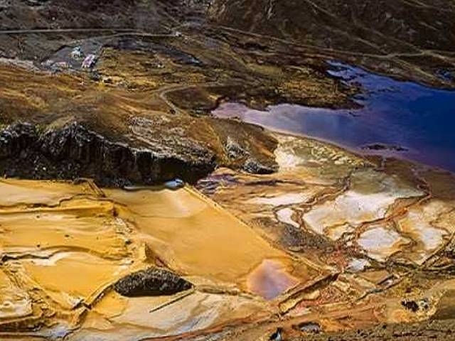 Conformaron comité de defensa por contaminación de minera Sillustani