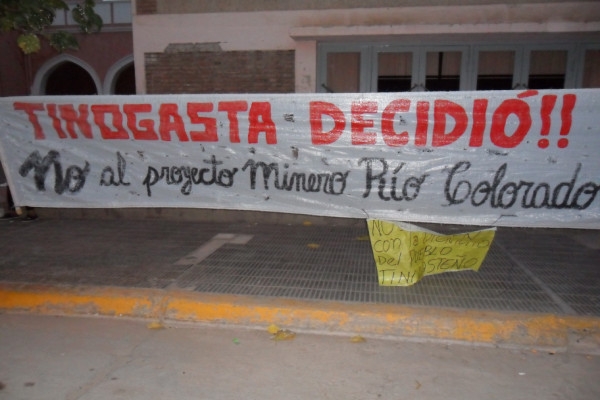 Vecinos de Tinogasta en alerta por proyecto minero y maniobras político partidarias