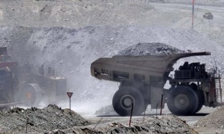 Colegio Médico de Antofagasta analiza acudir a la OMS para denunciar contaminación de mineras
