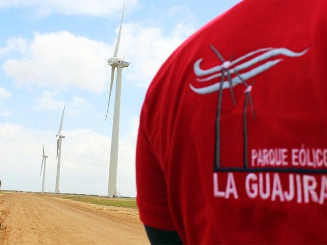 Venezuela cancela explotación carbonífera para generar electricidad y reimpulsará parque eólico en la Guajira
