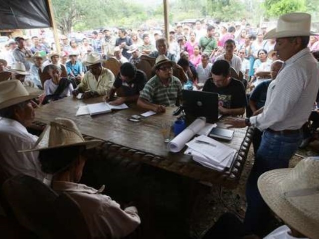 Ordena fiscal revisar arrestos de dos activistas nahuas opositores a la minería