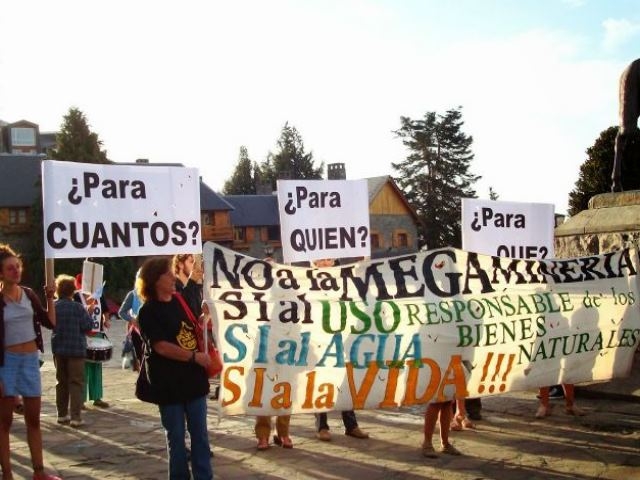 Organizaciones y asambleas de Río Negro reclaman que se prohiba la megaminería