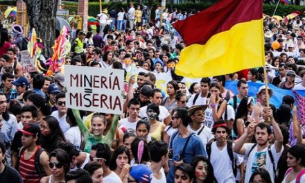 “La consulta en Ibagué busca frenar la dictadura minera de Santos”