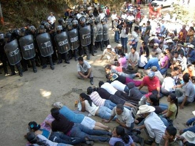 Corte guatemalteca suspende operación de mina por no haberse consultado a pueblos originarios