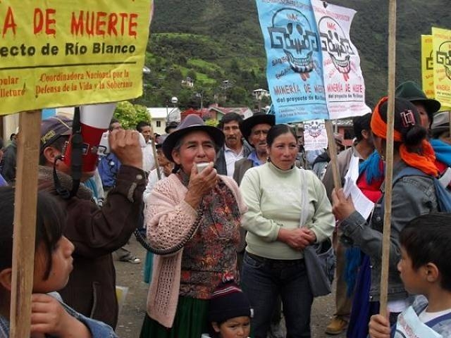 Defensoras de la Pachamama rechazan licencia ambiental del proyecto minero Río Blanco