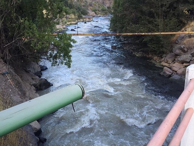 Derrame de concentrado de cobre de Codelco Andina afecta a río Blanco y la Quinta Región