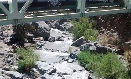 Vecinos del río Colina presentan recurso de protección por derrame de mina Los Bronces