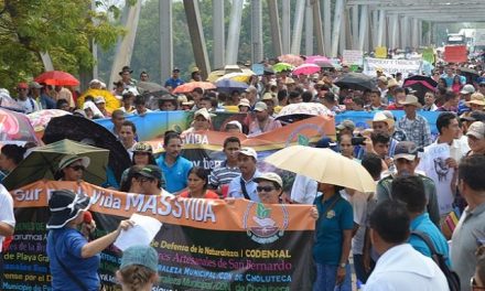 En el Día de la Tierra marcharon rechazando la minería en Honduras
