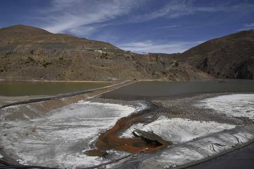 Industria y minería, fuentes importantes de contaminación del agua en América Latina y el Caribe