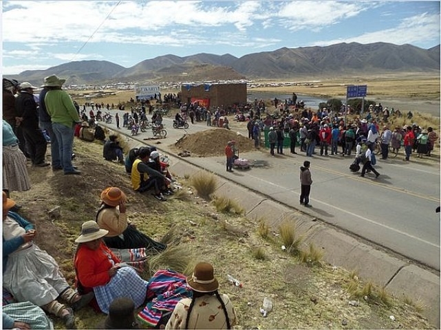 Pobladores del distrito de Orurillo protestaron en rechazo a la minería en Ayaviri
