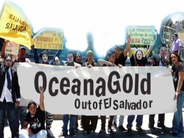 Comunidades exigen acciones legales contra transnacional minera en El Salvador
