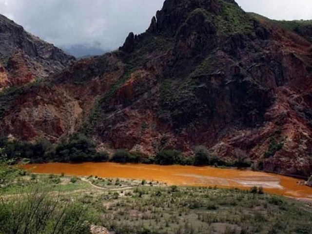 Tribunal estadounidense ordena a Grupo México informar sobre derrame de tóxicos mineros