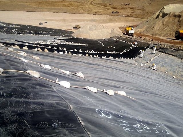 Barrick minería irresponsable: Colocará “bolsas especiales” como contención del valle de lixiviación
