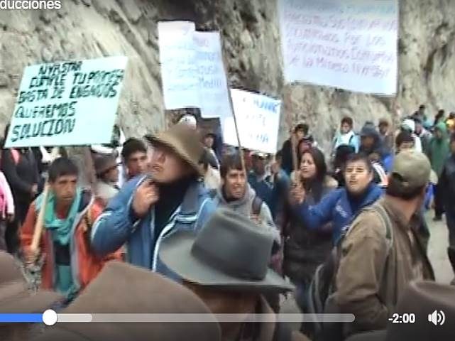 Comuneros de Huaripampa protestan contra minera NYSRTAR por apropiación y contaminación