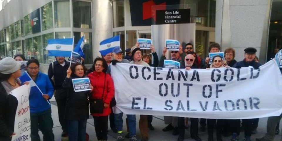 El Salvador congela bienes y cuentas bancarias de minera OceanaGold