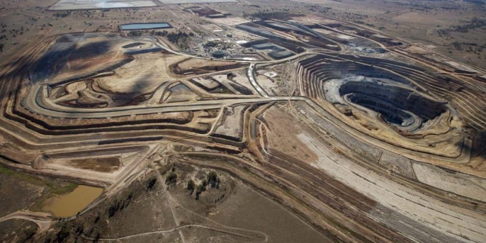 ONGs candienses dicen «que se suspenda la minería»