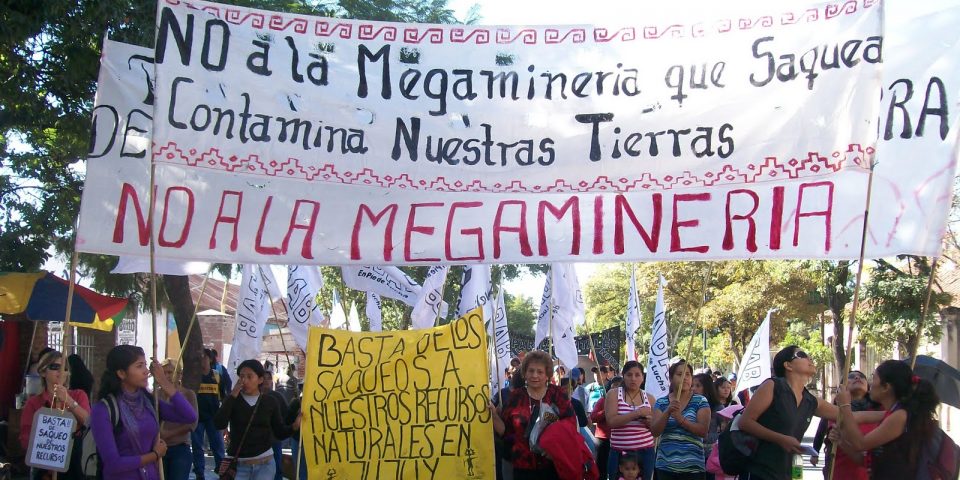 Conflictos Mineros en América Latina: Extracción, Saqueo y Agresión. Informe 2016